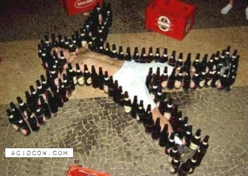 zlo opitosť obkreslený